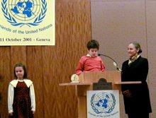 ハンガリー、チェコ、オーストリアの3人の若者がヨーロッパ作文コンテストで入選し、ジュネーブの国連で表彰されました。